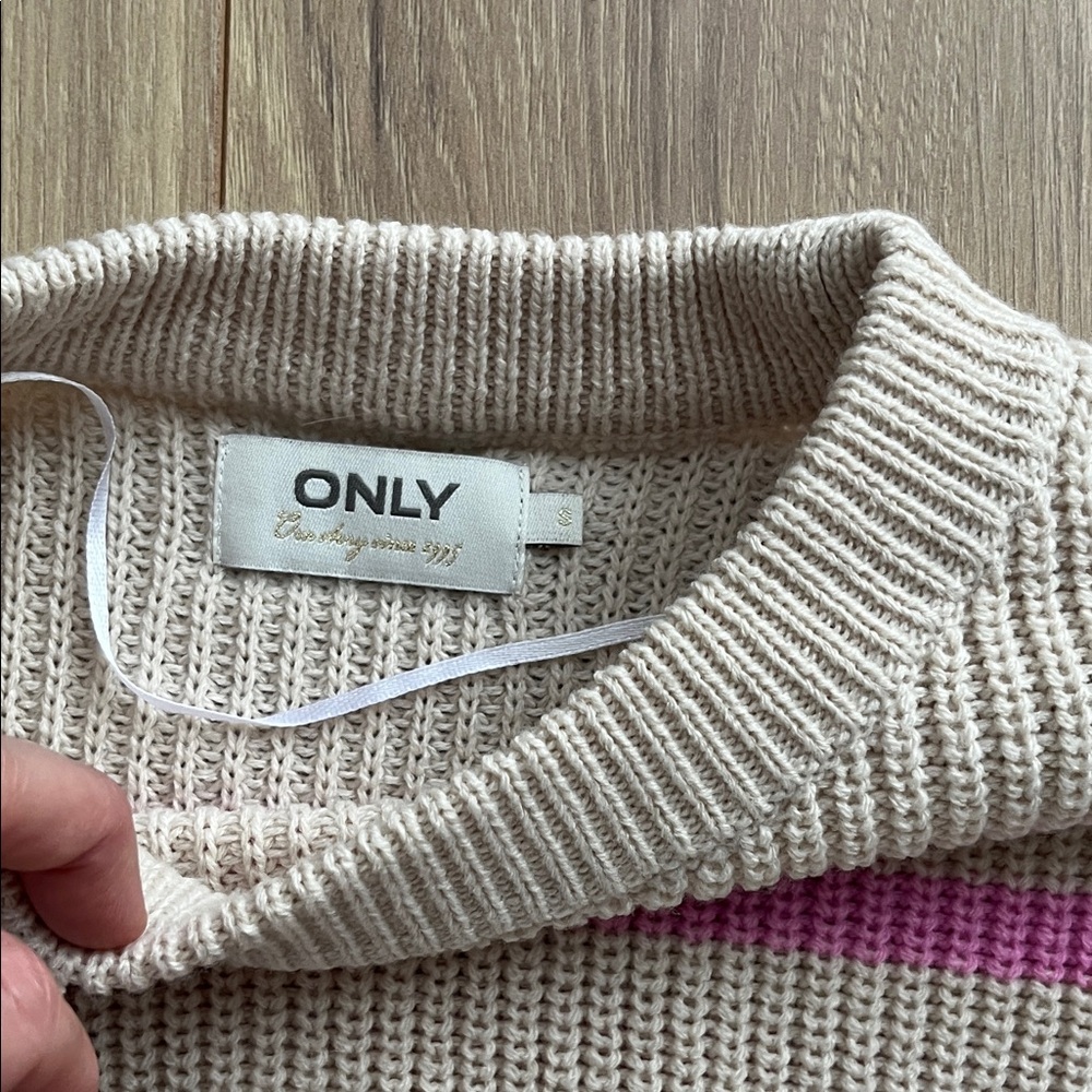 Only Women's Sweater in Cream and Pink - Picture 2 of 5